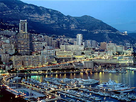 ESCLUSIVA / BOULEVARD D'ITALIE / PICCOLO GARAGE
