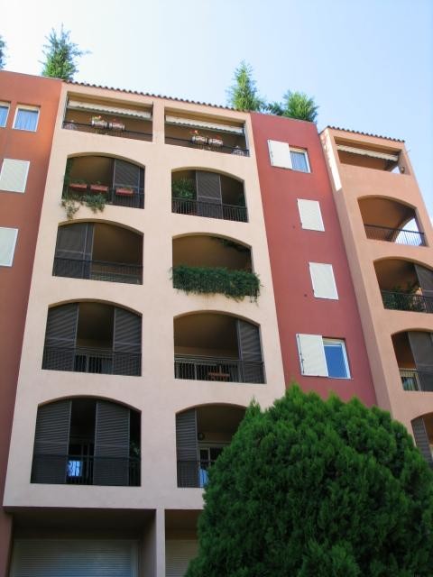TITIAN - Locale commerciale/Ufficio Ad-tivo - Appartamenti in vendita a MonteCarlo