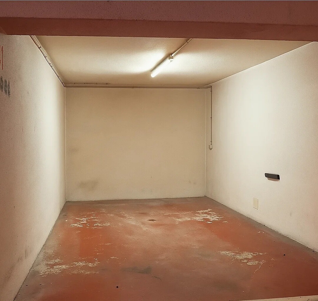 VICINO ALLA STAZIONE FERROVIARIA / RESIDENCE LES OLIVIERS / 1 POSTO AUTO - Appartamenti in vendita a MonteCarlo