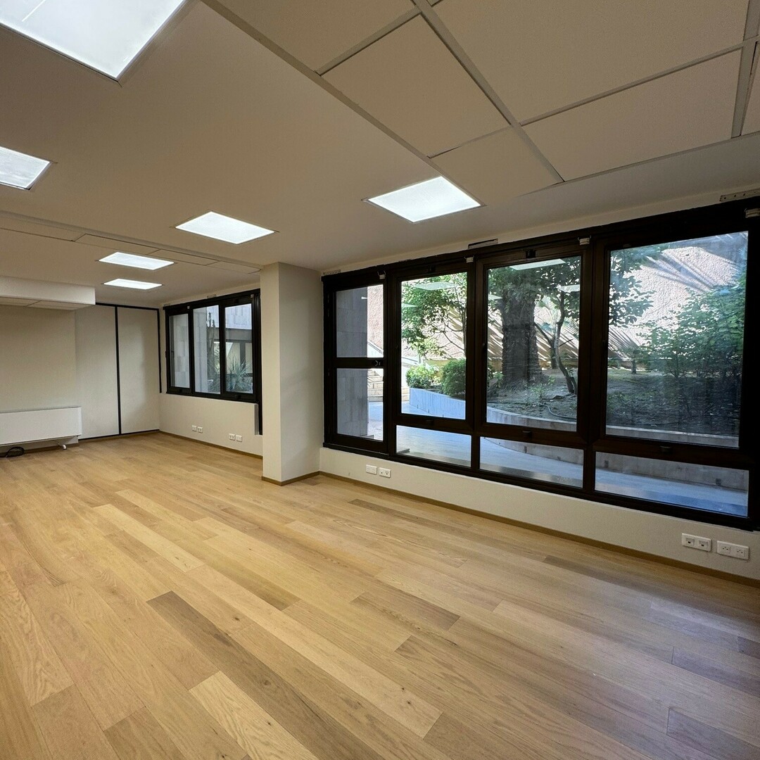 Ufficio ristrutturato in vendita Carré d'Or in edificio di standing con accesso indipendente - Appartamenti in vendita a MonteCarlo