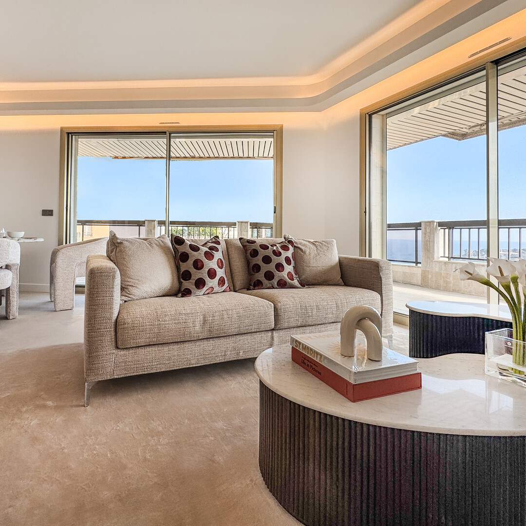 Trilocale splendidamente ristrutturato e arredato con vista panoramica - Appartamenti in vendita a MonteCarlo