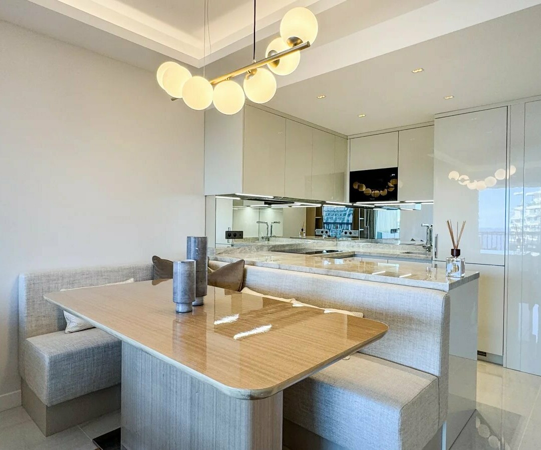 Incarico esclusivo – Appartamento di lusso ristrutturato con cura e vista mare - Appartamenti in vendita a MonteCarlo