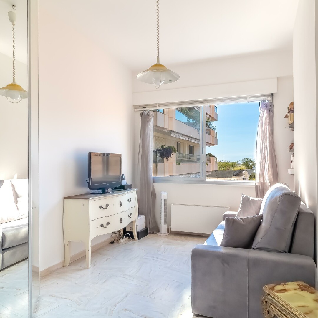 SOLE AGENT AIRY STUDIO APARTMENT IN CHATEAU PERIGORD II - Appartamenti in vendita a MonteCarlo