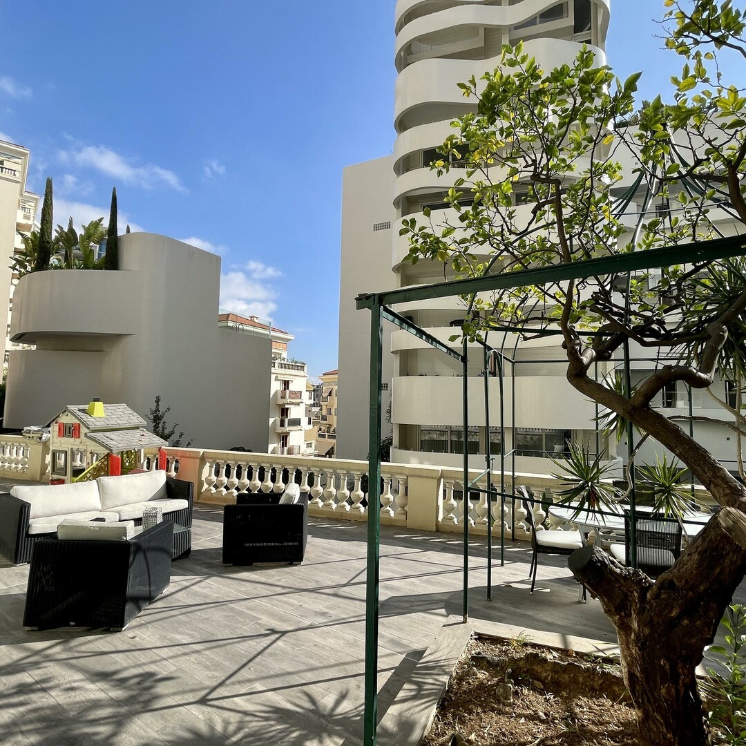 Spacious apartment with a large terrace/garden - Sole agent - Appartamenti in vendita a MonteCarlo