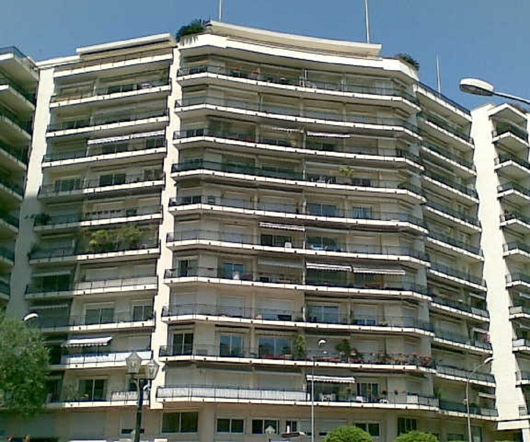 MONACO CONTINENTAL PLACE DES MOULINS MONOLOCALE USO MISTO - Appartamenti in vendita a MonteCarlo
