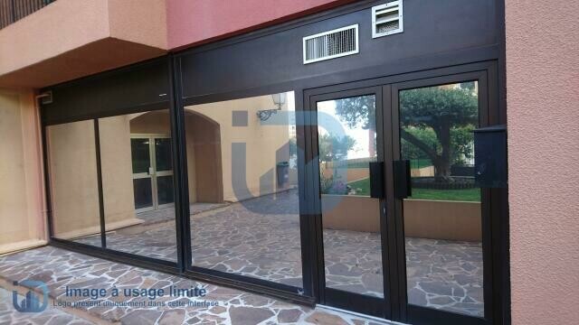 FONTVIEILLE - BUREAU AVEC VIRTINE - Appartamenti in vendita a MonteCarlo