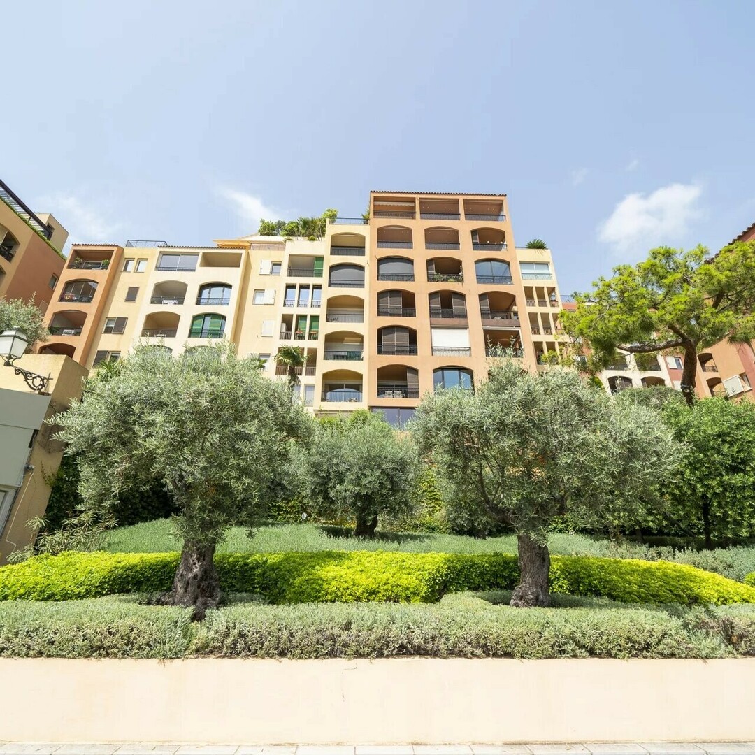 Grande ufficio con bella vetrina - Appartamenti in vendita a MonteCarlo