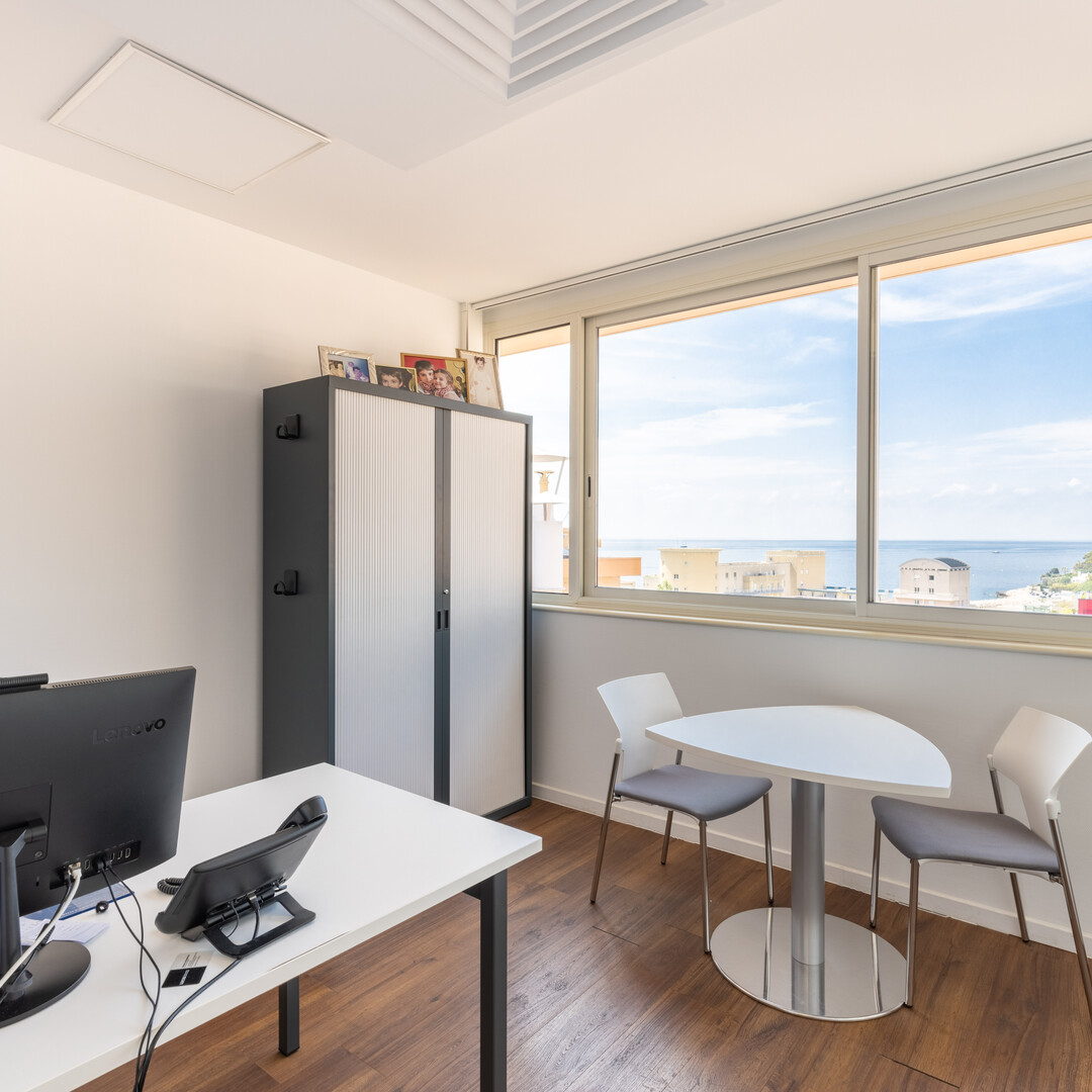 MAGNIFICI UFFICI DUPLEX CON VISTA MARE - Appartamenti in vendita a MonteCarlo