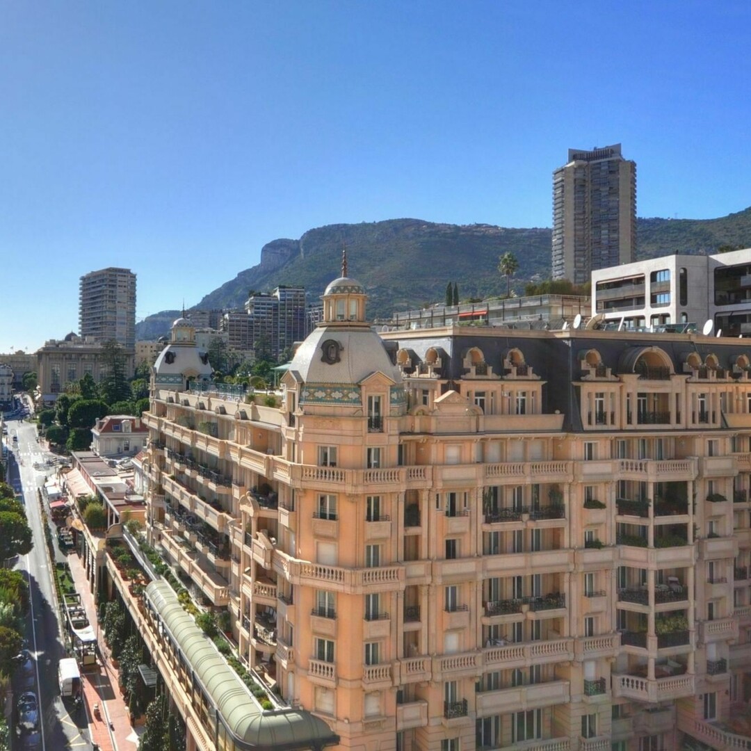 UFFICI IDEALI PER BANCA - Appartamenti in vendita a MonteCarlo