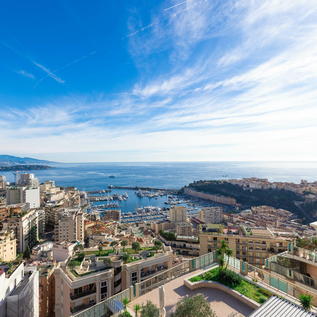 MAGNIFICO ATTICO CON VISTA MARE - Appartamenti in vendita a MonteCarlo