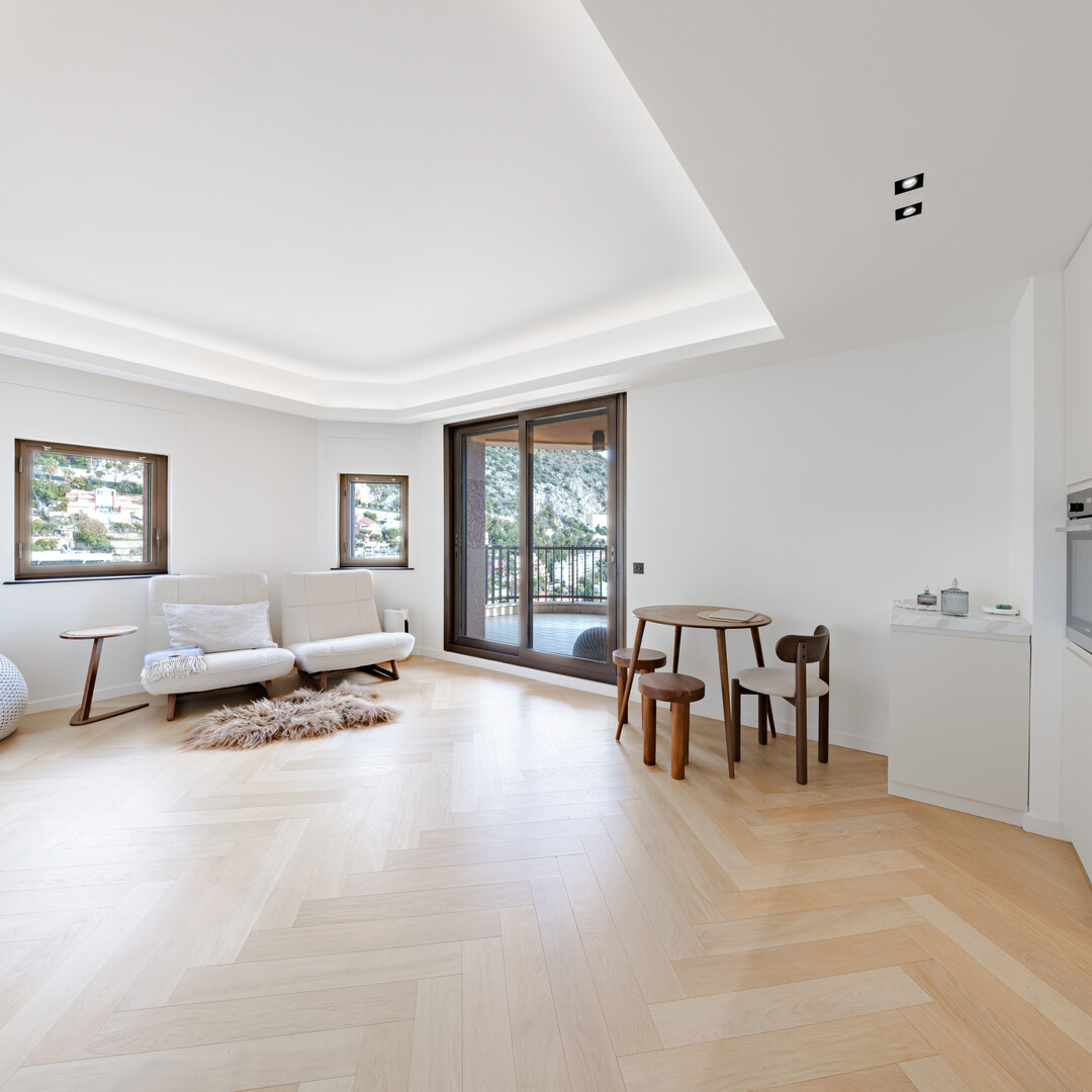 BILOCALE RISTRUTTURATO CON VISTA MARE - Appartamenti in vendita a MonteCarlo