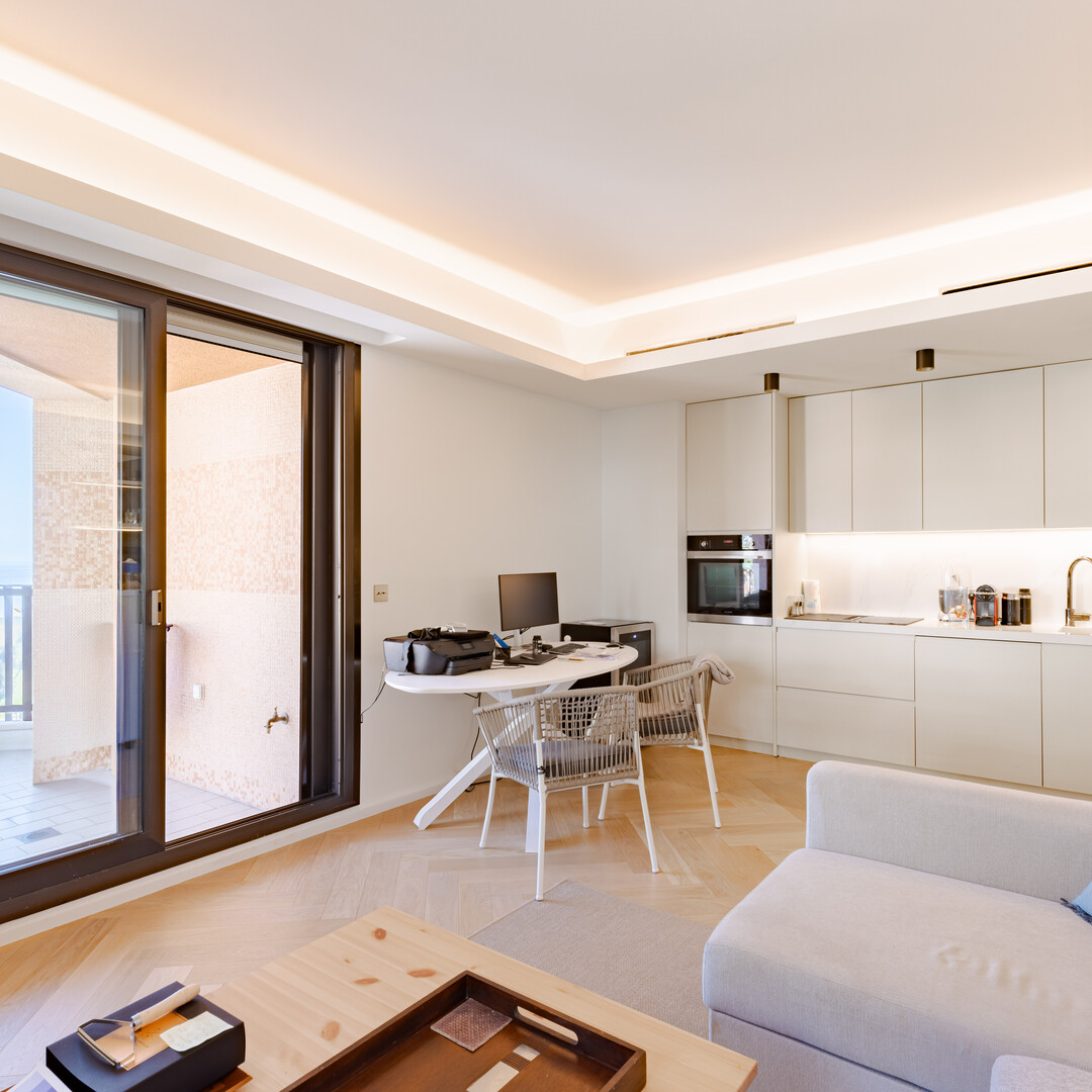 BILOCALE RISTRUTTURATO CON VISTA MARE - Appartamenti in vendita a MonteCarlo
