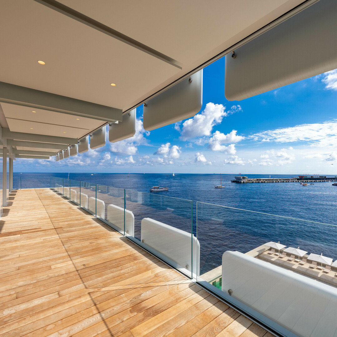LUSSUOSO APPARTAMENTO CON 3 CAMERE DA LETTO E VISTA PANORAMICA - Appartamenti in vendita a MonteCarlo