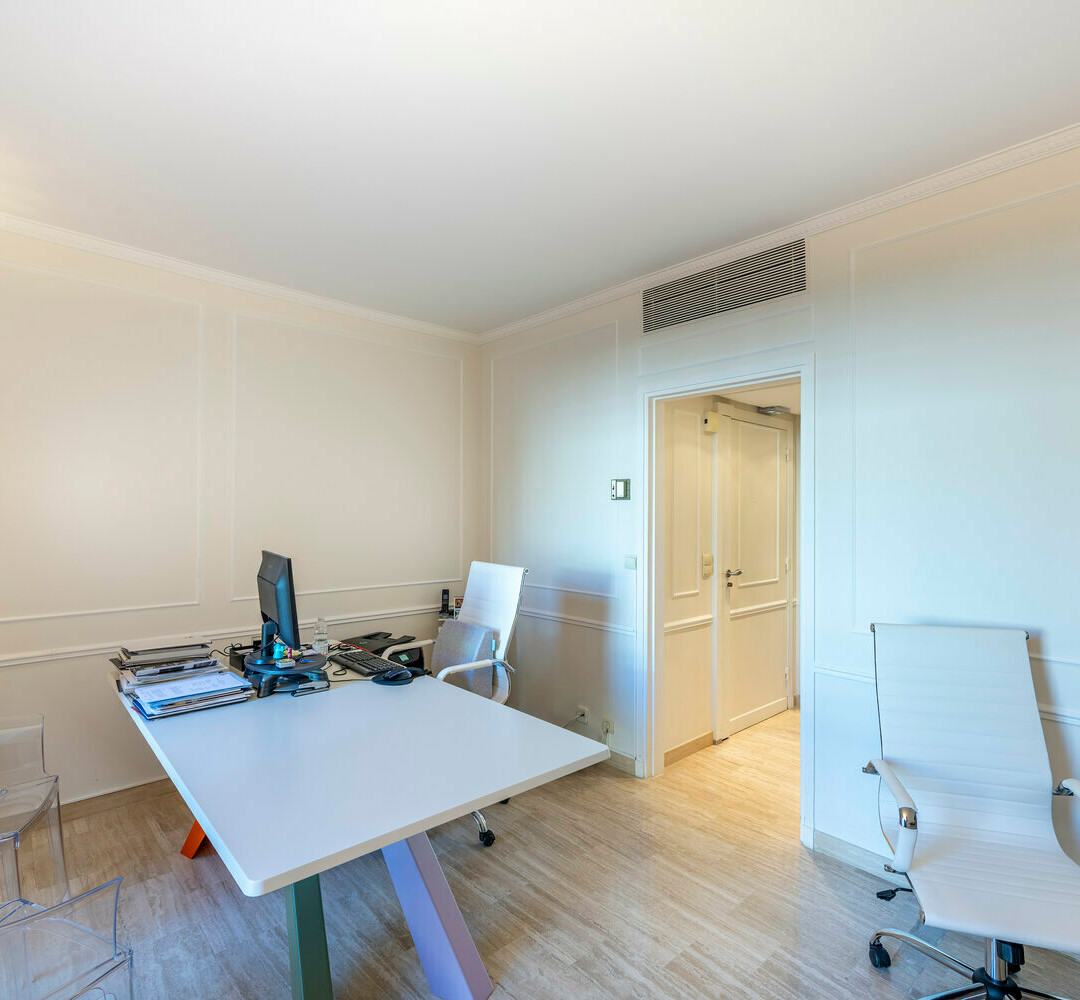 STUDIO AD USO MISTO - Appartamenti in vendita a MonteCarlo