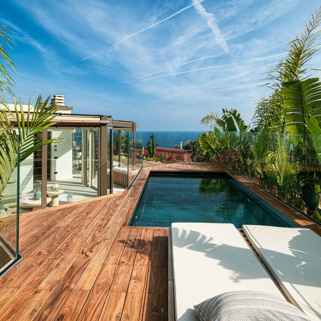 Con una bellissima vista sul mare e sul Principato, ELEGANTE D