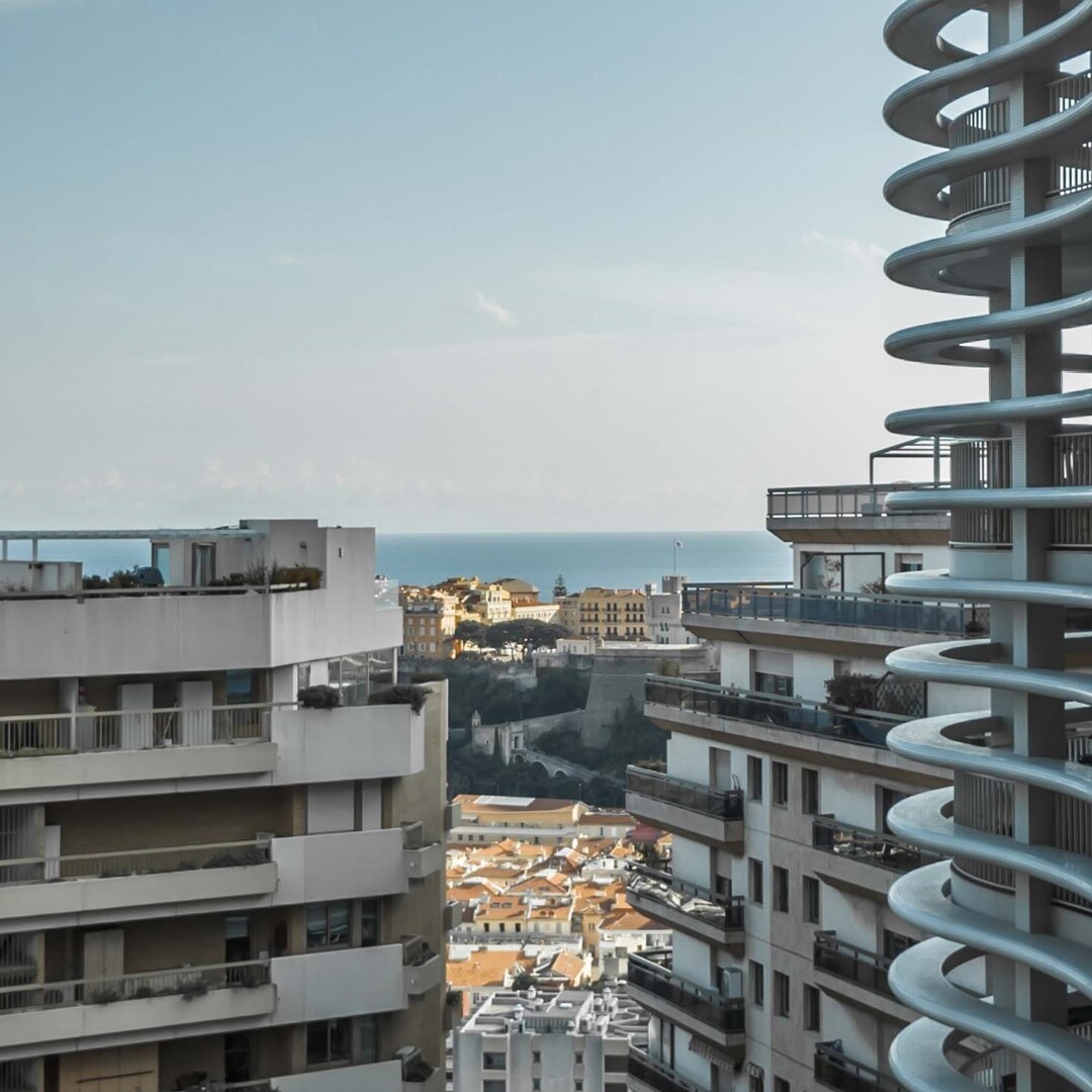 VICINO AL CASINÒ / LES OLIVIERS / 2 CAMERE CON VISTA MARE LATERALE