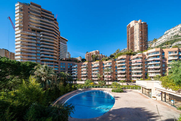 MONTE CARLO SOLE / STUDIO CON TERRAZZA
