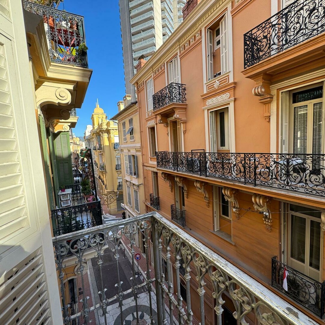 MONTE CARLO / QUARTIERE DEI FIORI / 3 STANZE