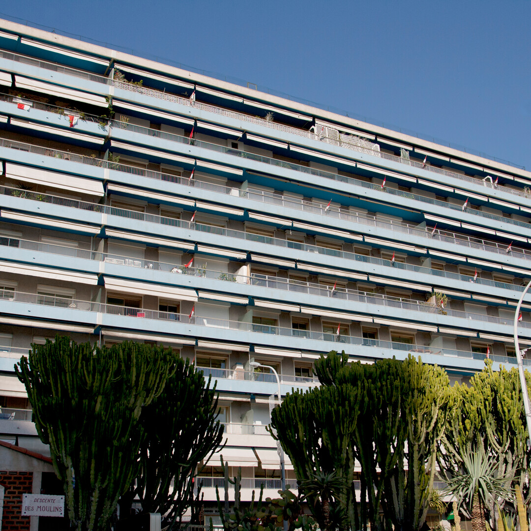 GARAGE CENTRALE - IL TROCADERO