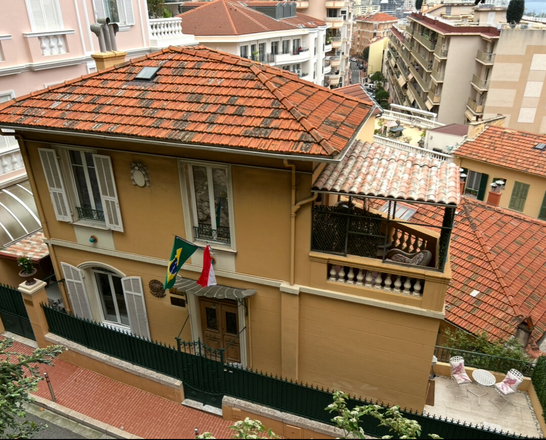 NUOVO! ESCLUSIVA BENE RARO A MONACO CASA INDIPENDENTE – 4 LOCALI
