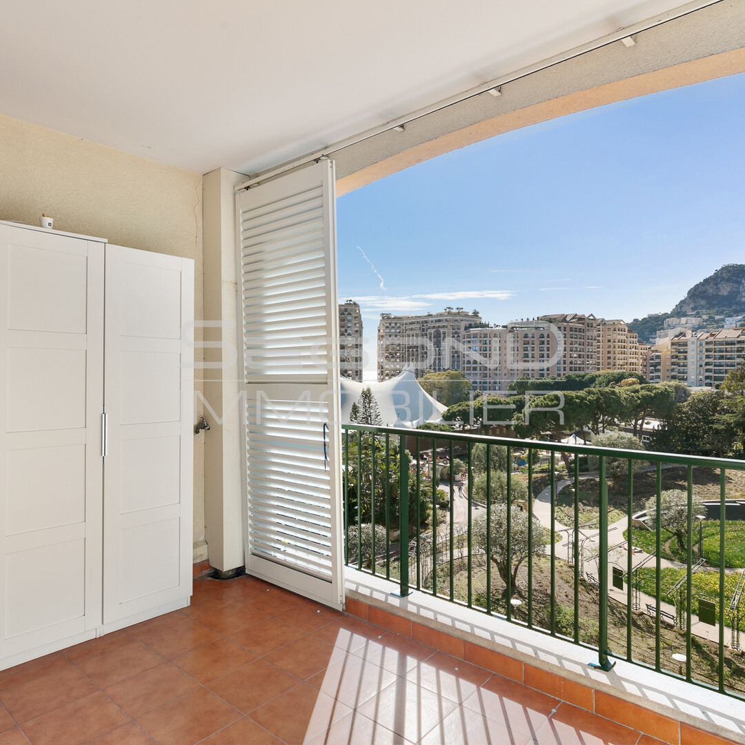 In Vendita Esclusivo Appartamento di 2 locali con parkeggio e cantina a Monaco Fontvieille