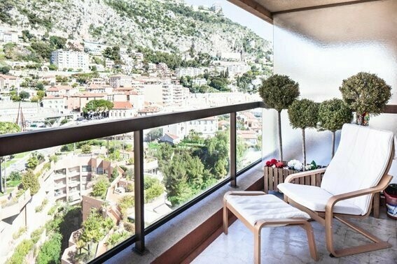 Agente unico: Appartamento elegantemente arredato con due stanze