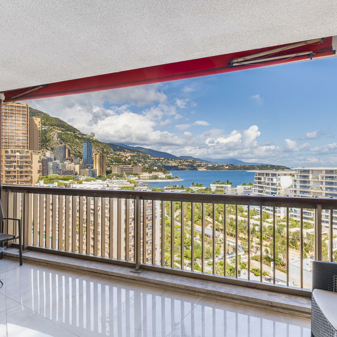Carré d'Or | Vista mare | Bilocale