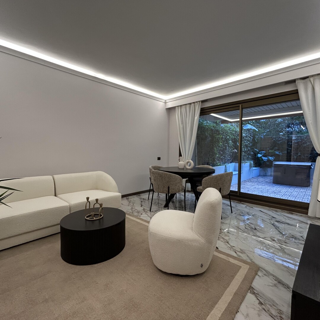 Carré d’Or — Bilocale completamente rinnovato con buon rendimento