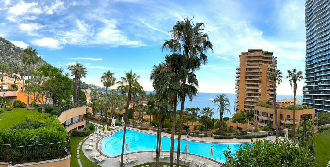 Grande appartamento al Parc St Roman vista mare panoramica