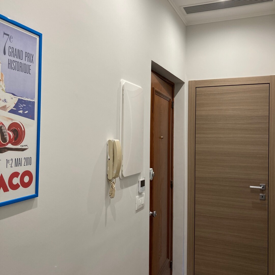 AU LARVOTTO - GRAZIOSO APPARTAMENTO DI 2 LOCALI - POCHE SPESE - VICINO AI SERVIZI