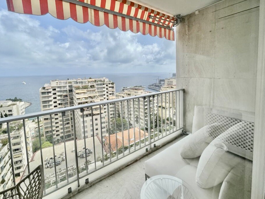 Bilocale con vista panoramica sul mare