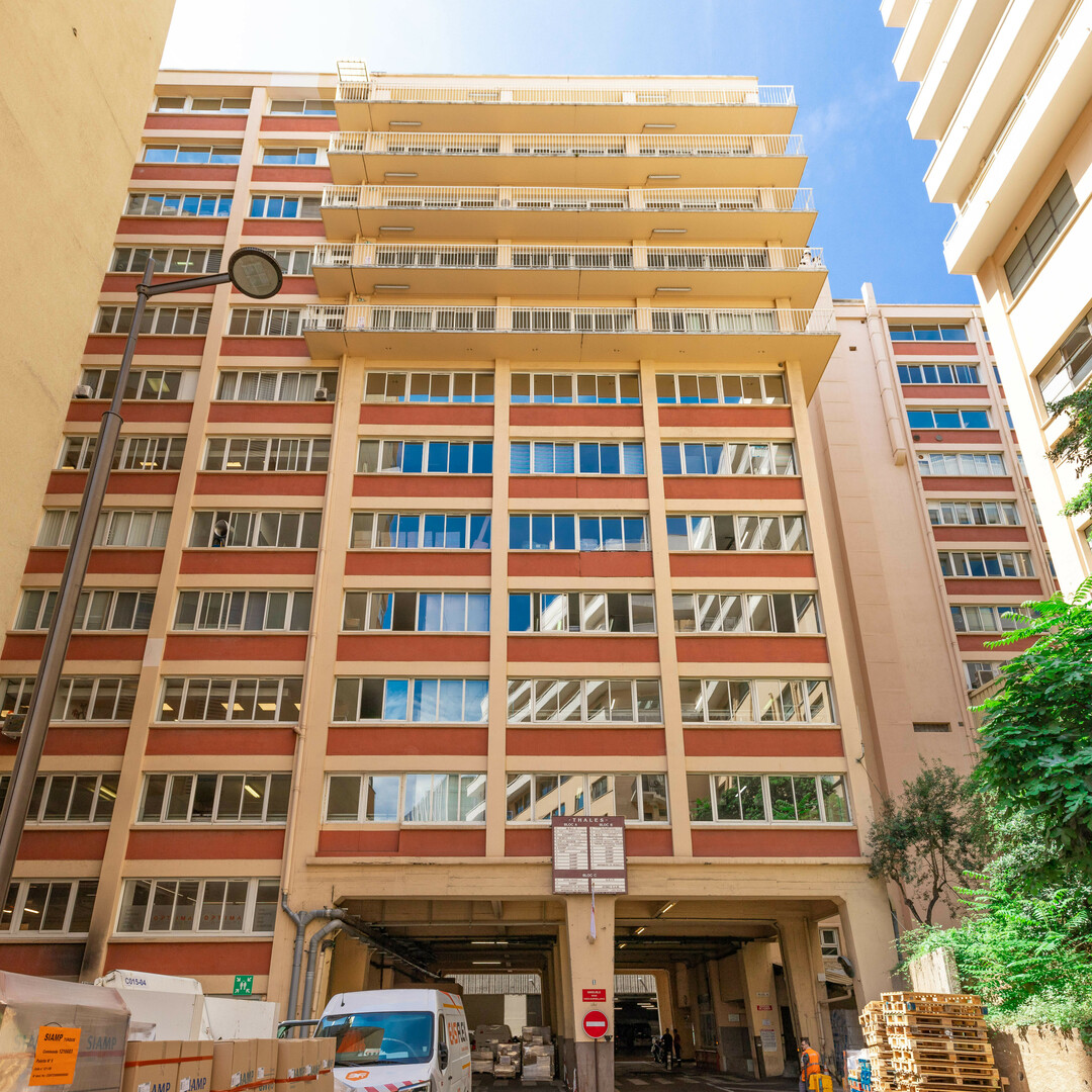 PIANI UFFICI IN CENTRO