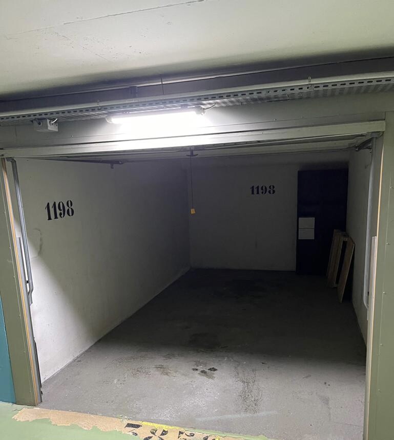 PARCHEGGIO BOX