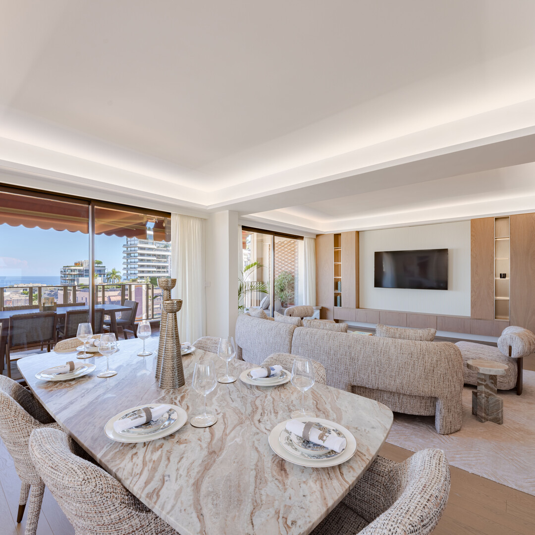 APPARTAMENTO A 3 STANZE RISTRUTTURATO CON VISTA SUL MARE/CASINÒ