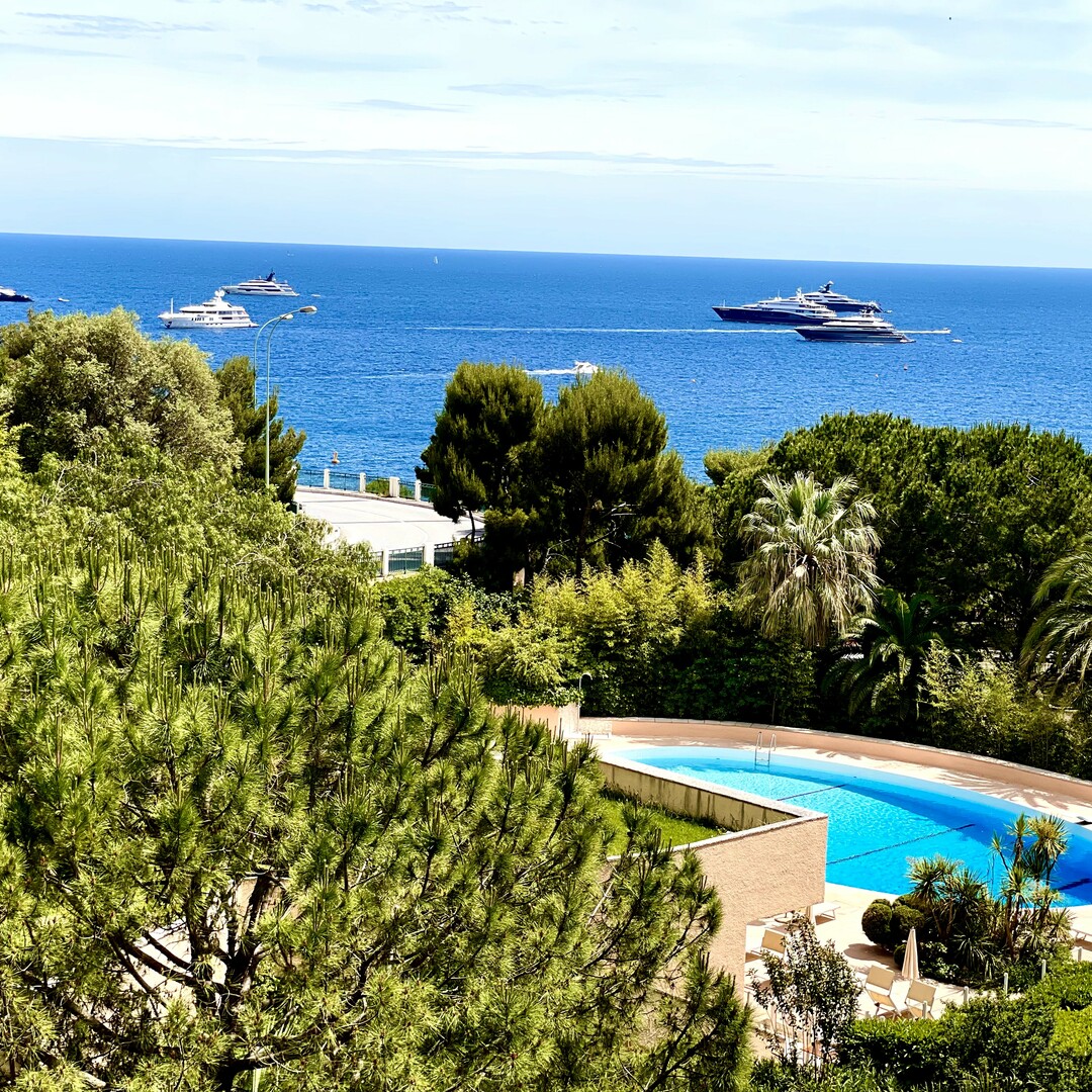 MAGNIFICO BILOCALE VISTA MARE