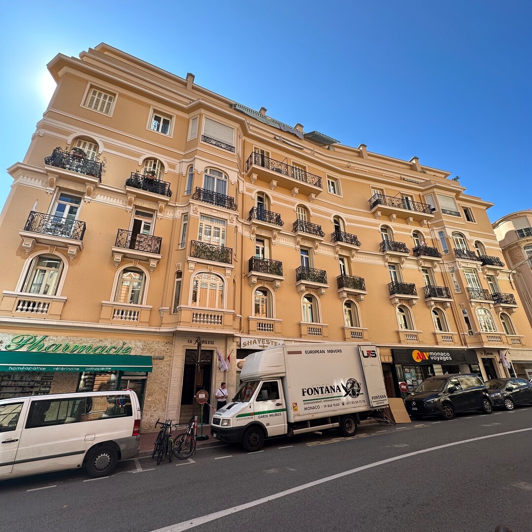 ESCLUSIVA - APPARTAMENTO DI 2 LOCALI RISTRUTTURATO - RADIEUSE - Appartamenti in vendita a MonteCarlo