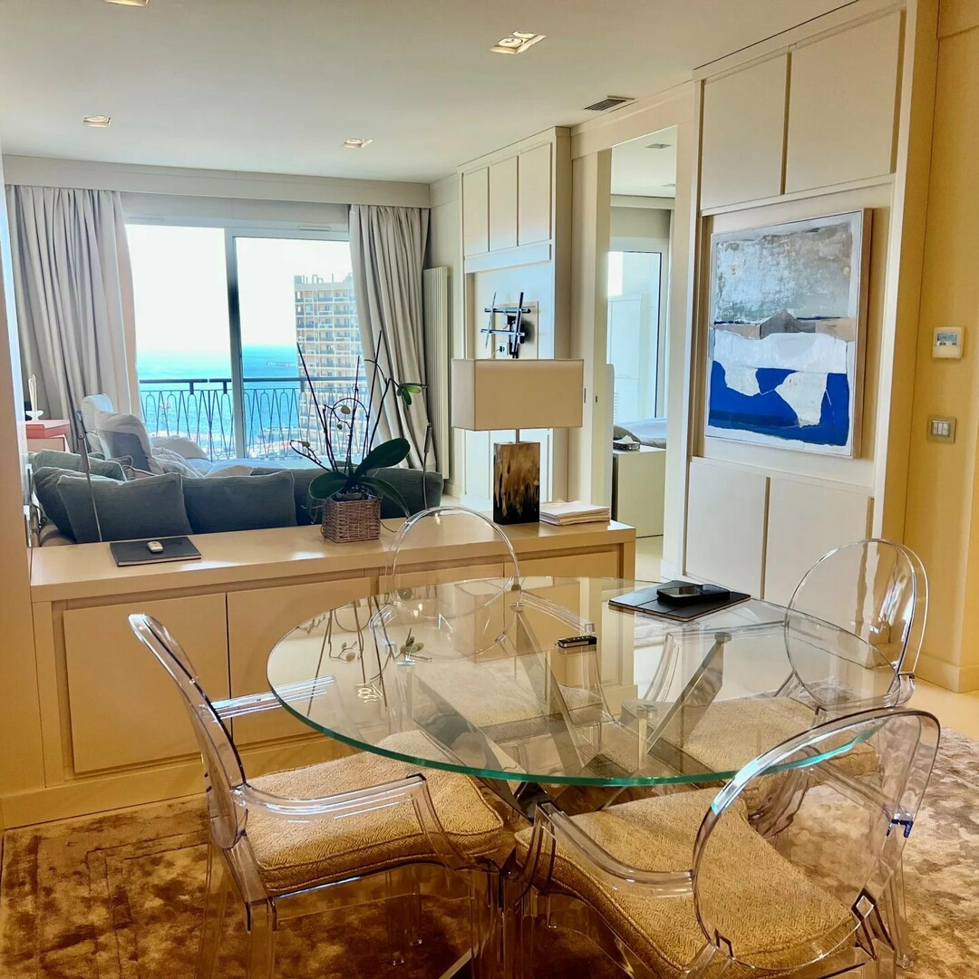 LE CONTINENTAL - BILOCALE COMPLETAMENTE RISTRUTTURATO - Appartamenti in vendita a MonteCarlo