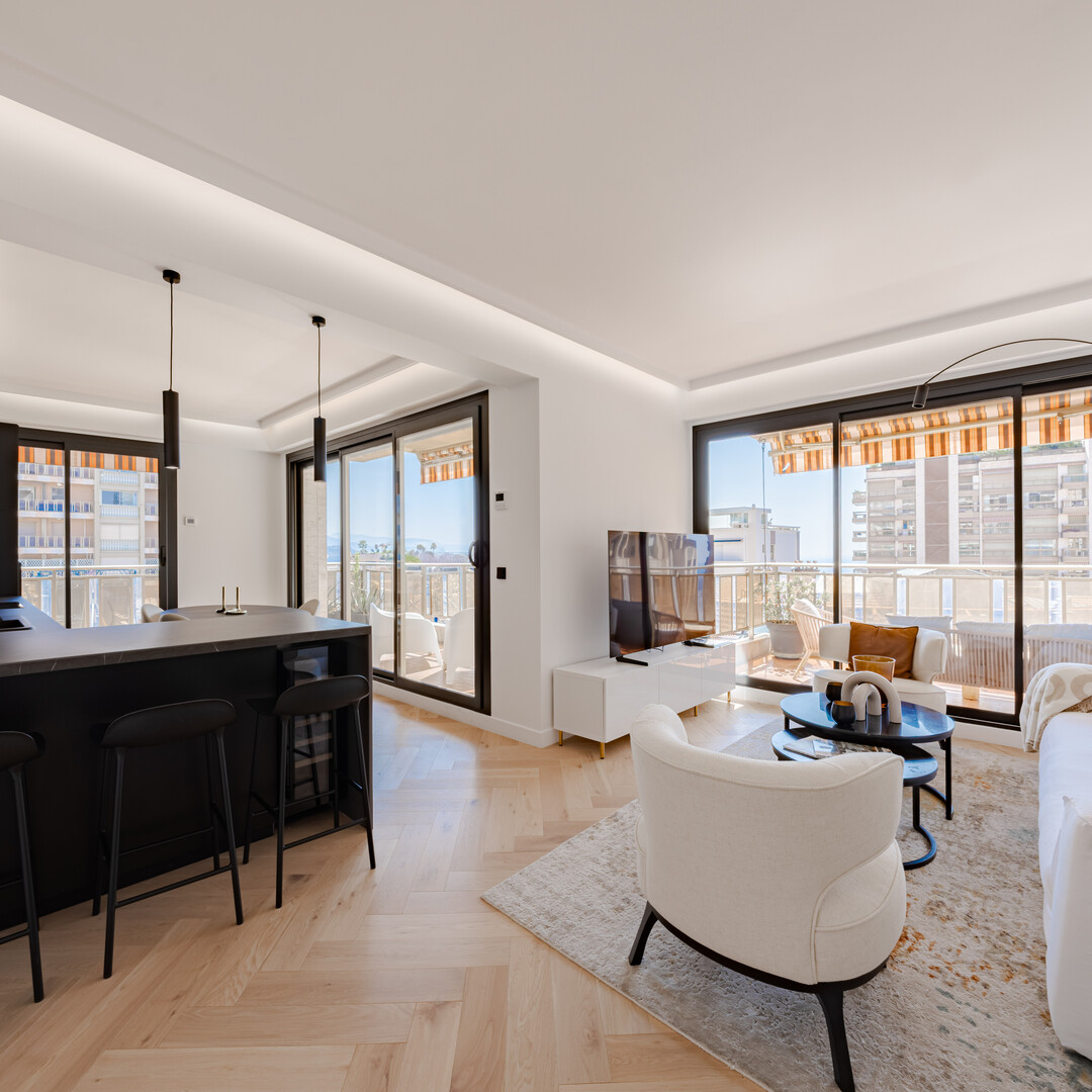 MAGNIFICO APPARTAMENTO DI 3 LOCALI RISTRUTTURATO E CENTRALE - Appartamenti in vendita a MonteCarlo